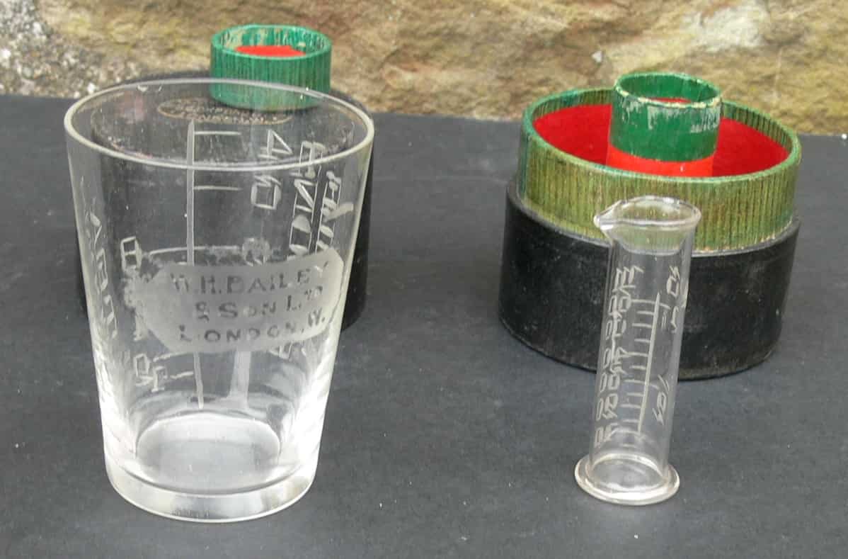 W.H.Bailey & Sons Maxim & Minim Apothecary Measures